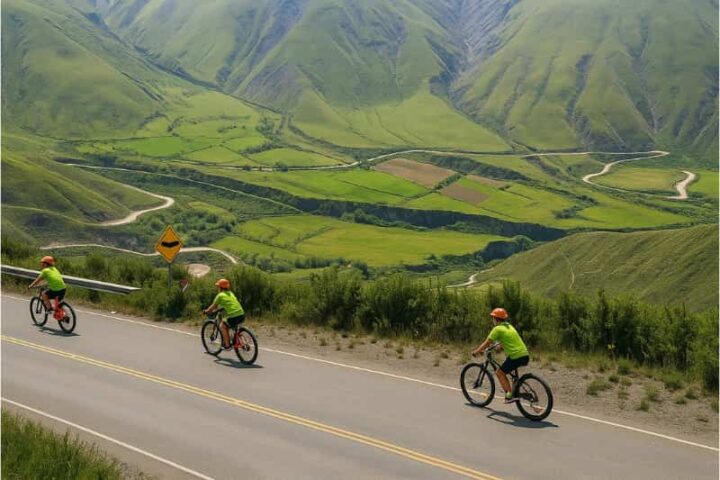 Descenso en bicicleta por la Cuesta del Obispo