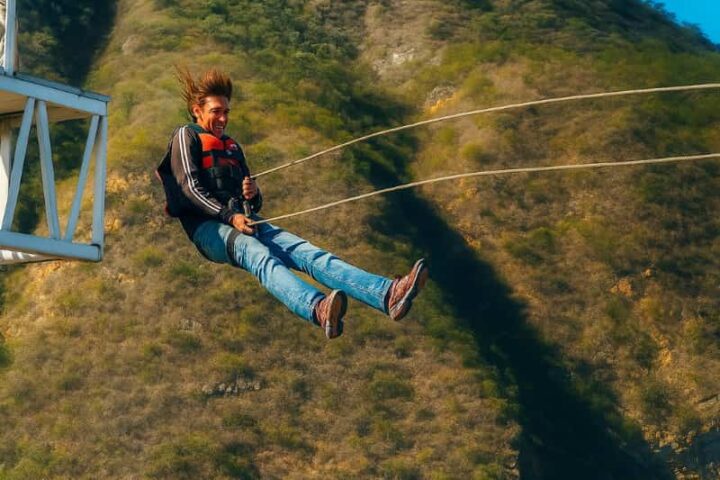 Puenting desde el puente del Dique Cabra Corral