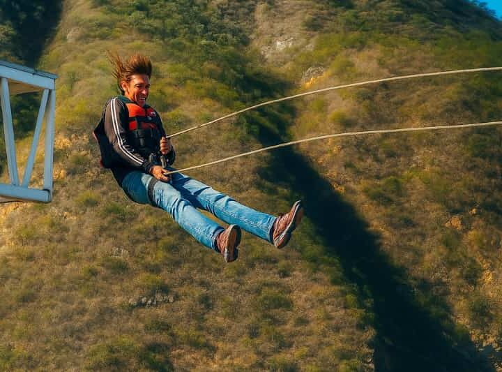 Puenting desde el puente del Dique Cabra Corral