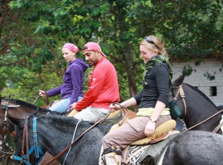 Cabalgando hacia el Cerro