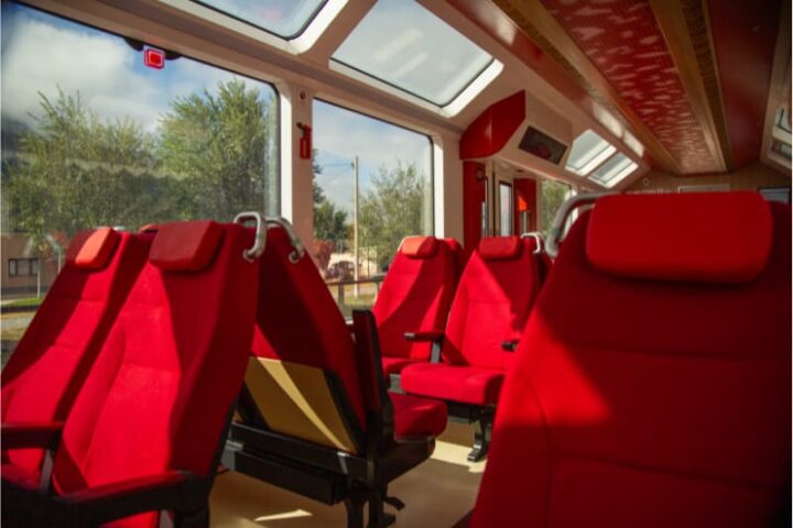 Tren Solar de la Quebrada. Interior de los vagones.